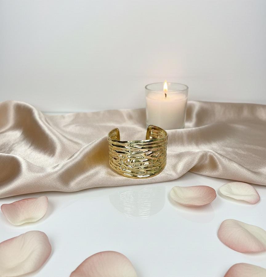 Anti-Tarnish Luxe Texture Cuff